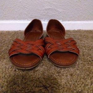 Universal Thread Sandals - 7 1/2